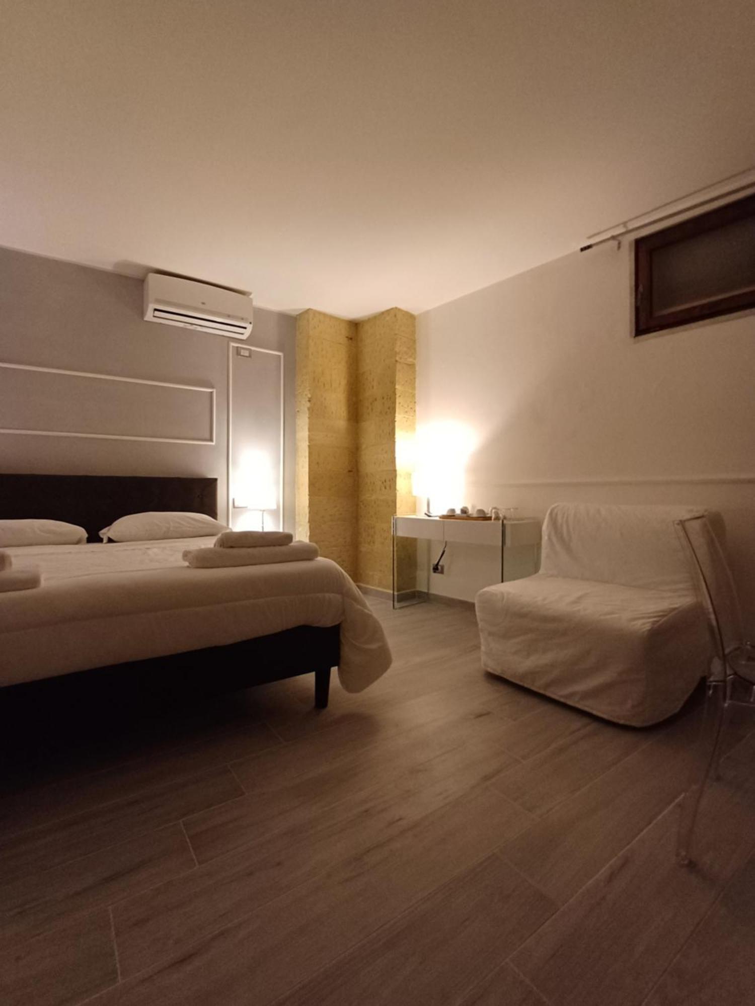 Bed & Breakfast Idomeneo 63 Lecce Buitenkant foto