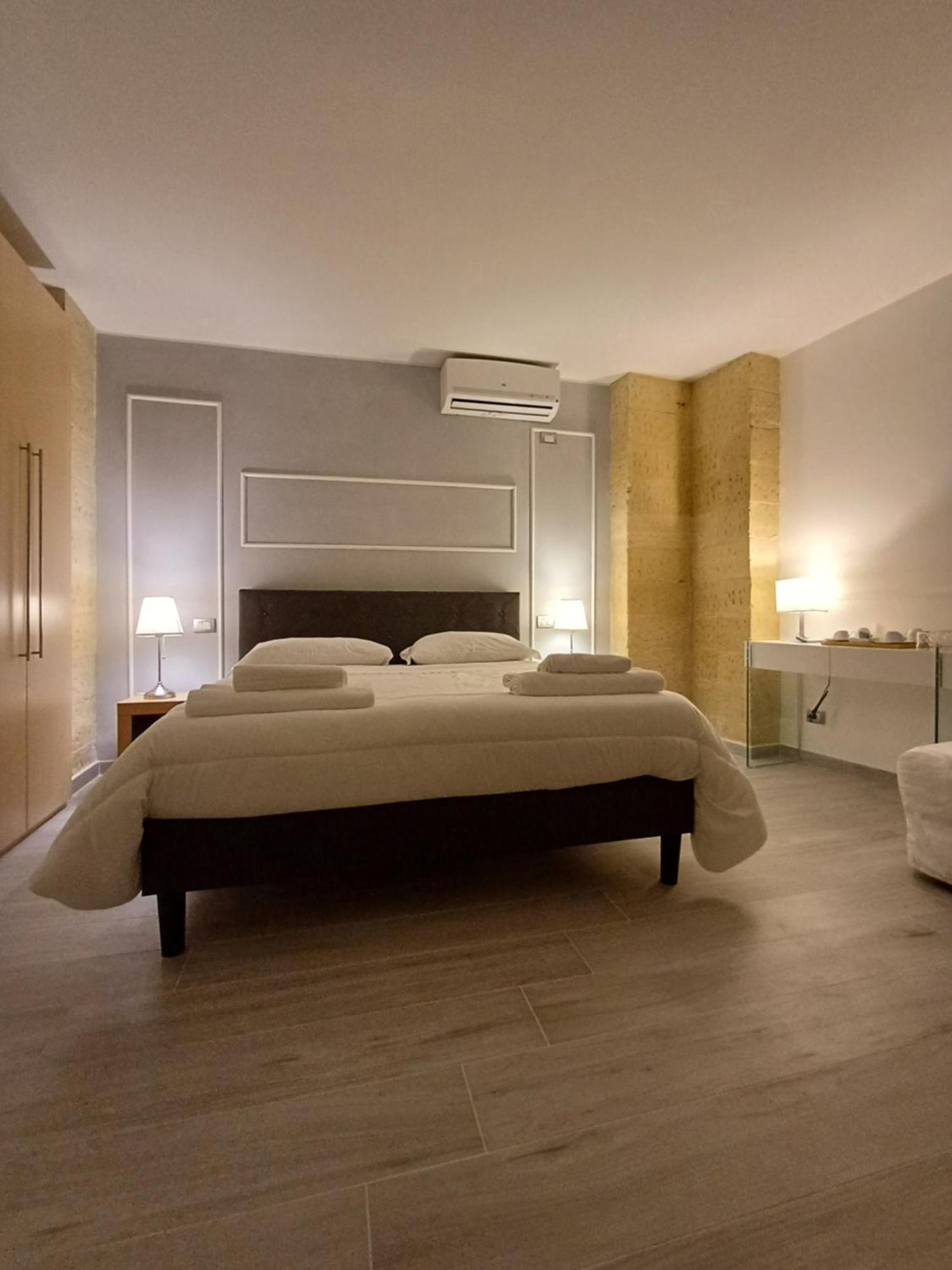 Bed & Breakfast Idomeneo 63 Lecce Buitenkant foto